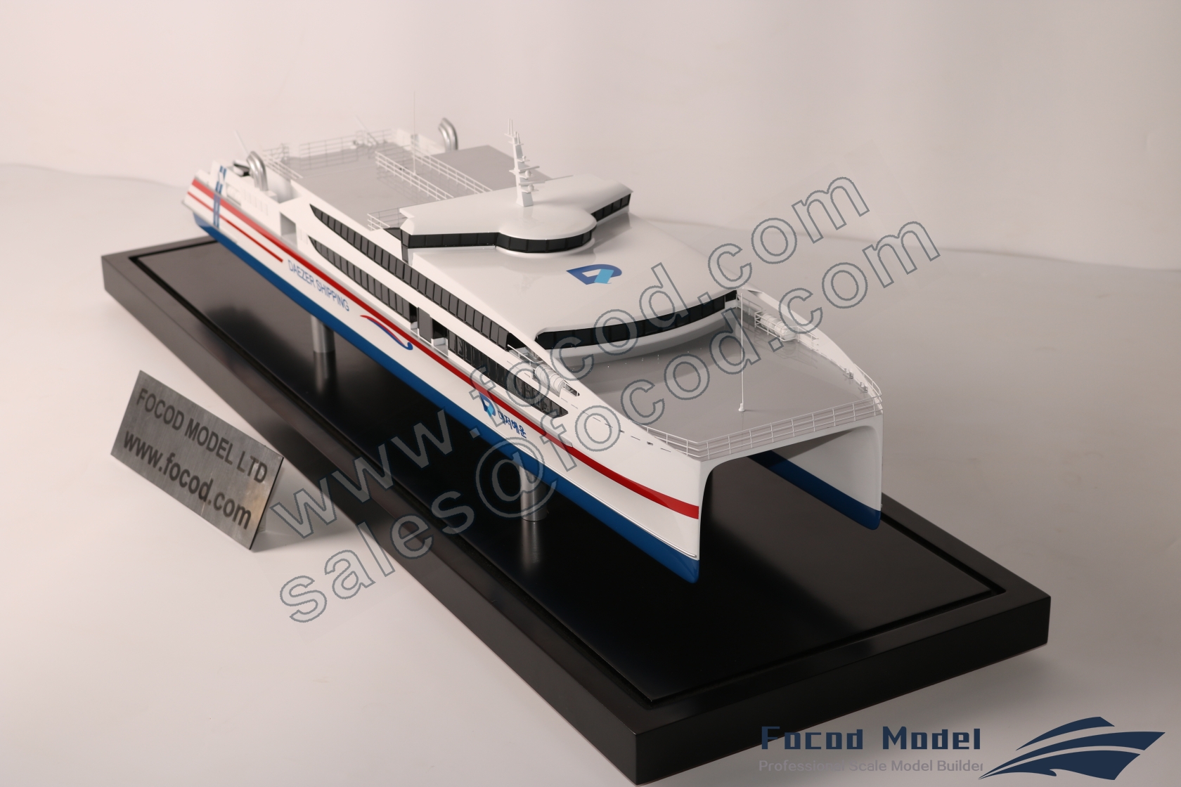custom made model of 74米双体客轮